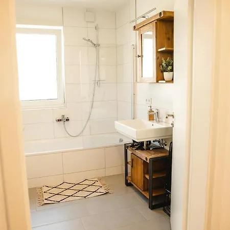 Shine I Apartament Wackersdorf